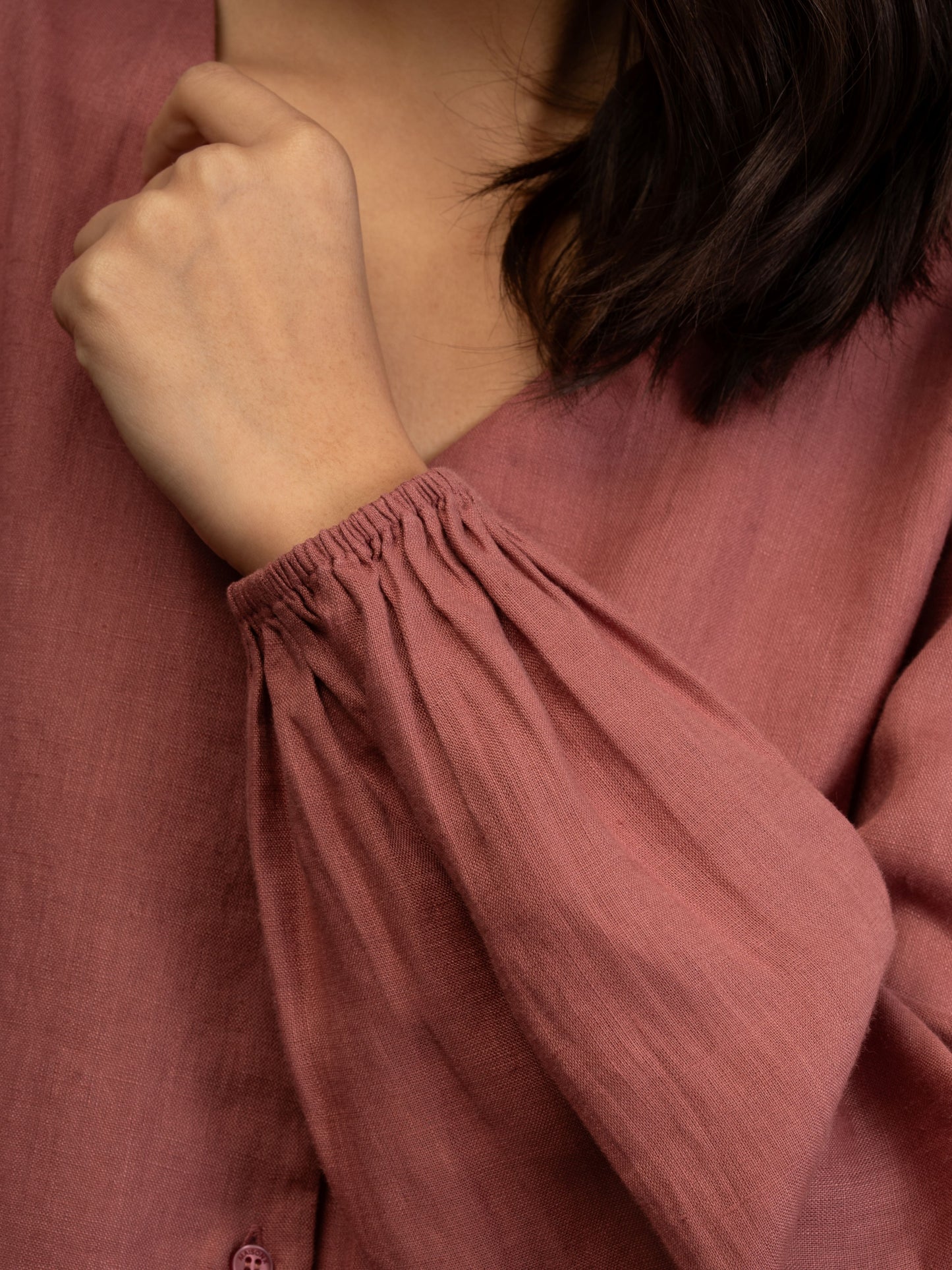 100% European Linen Regular Fit V-Neck Blouse - Rust