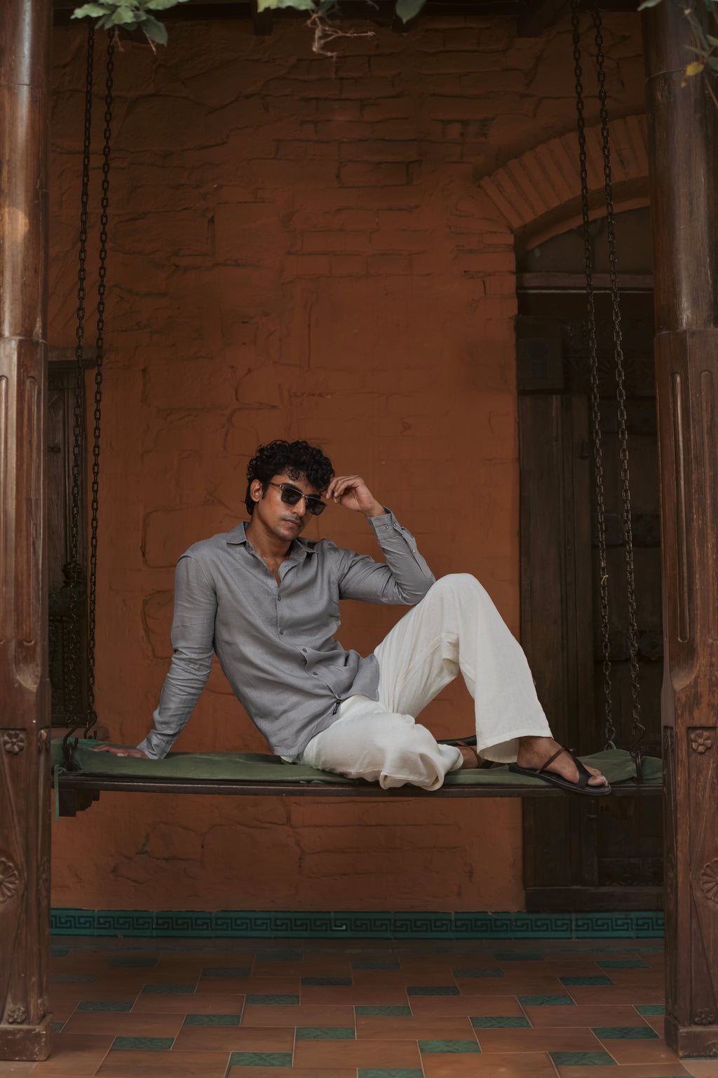 100% European Linen Classic Everyday Shirt - Grey