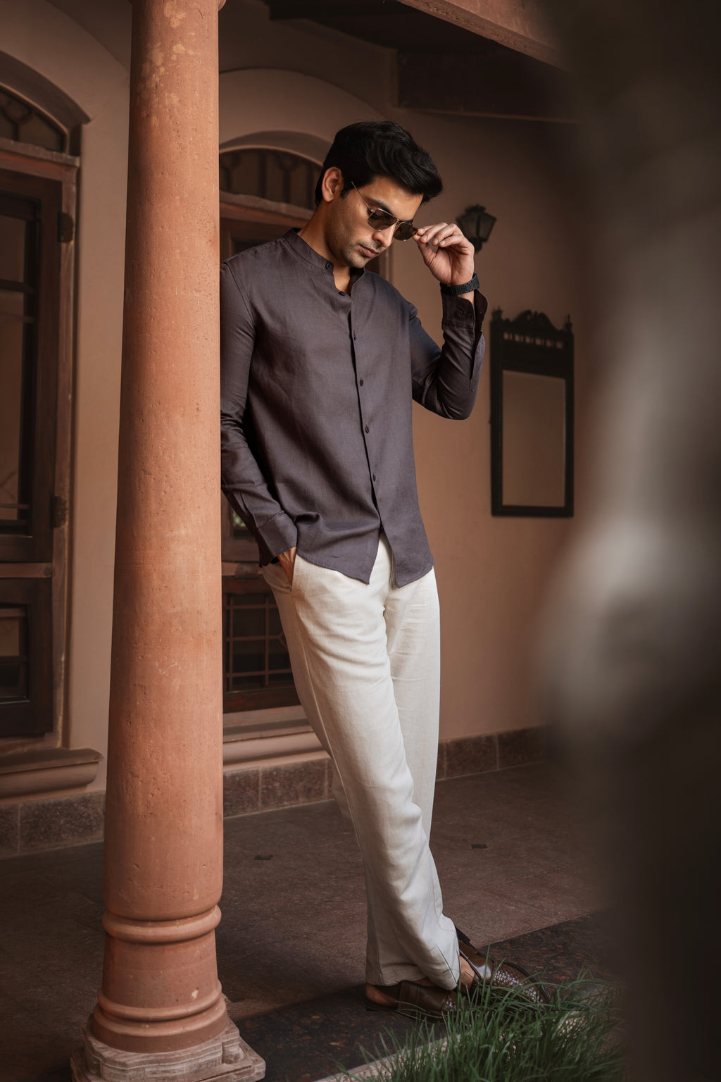 100% European Linen Mandarin Collar Shirt - Anthracite