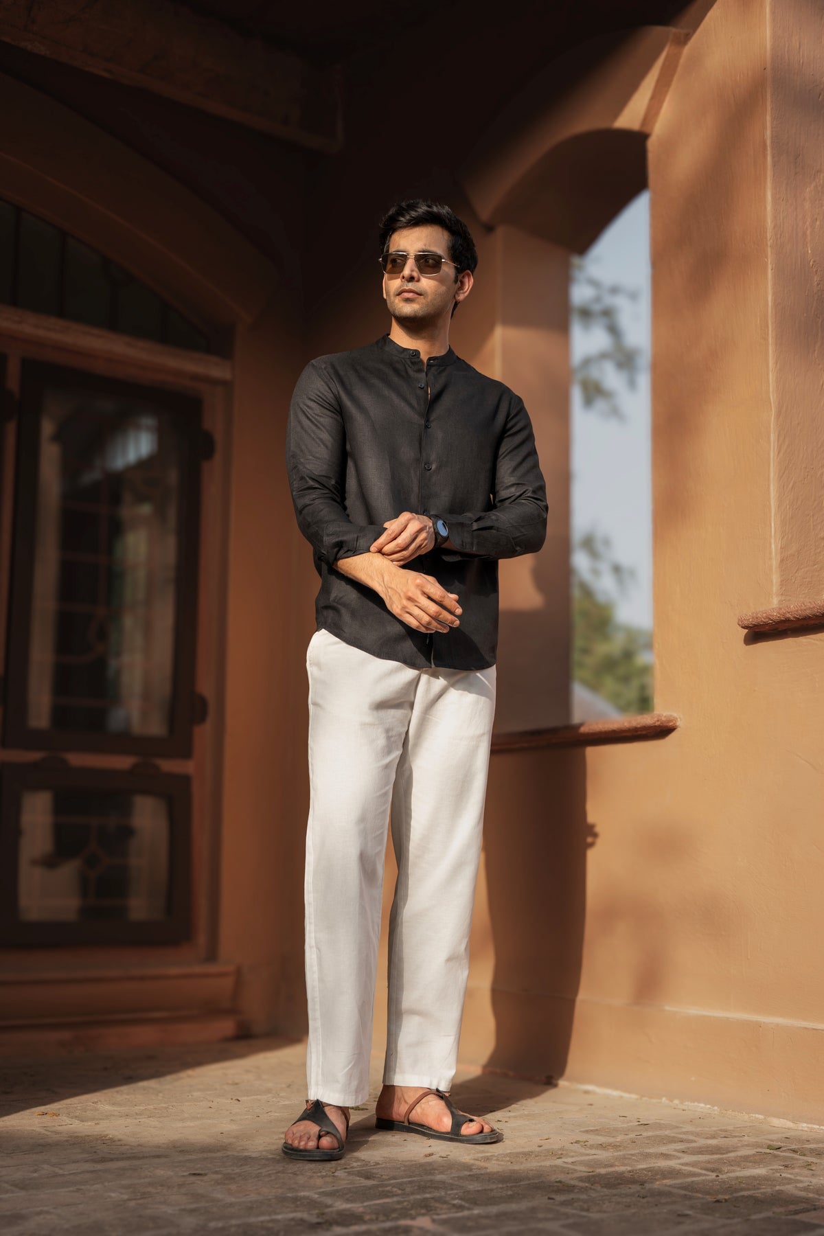 100% European Linen Mandarin Collar Shirt - Black