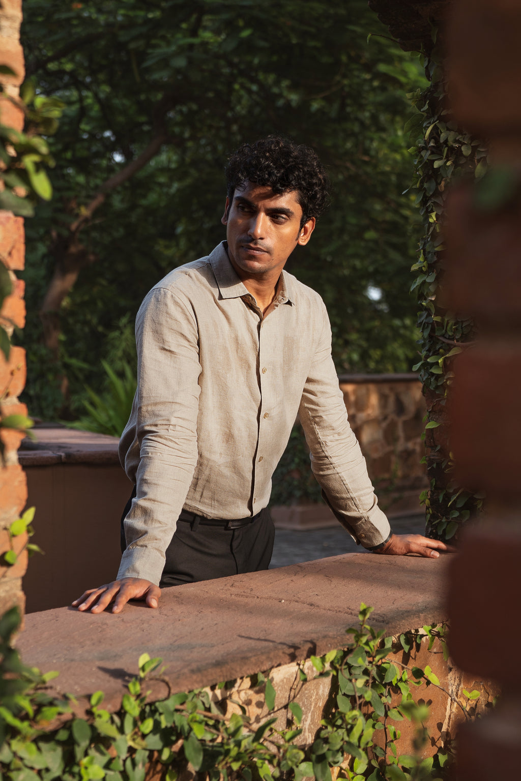 100% European Linen Classic Everyday Shirt - Natural