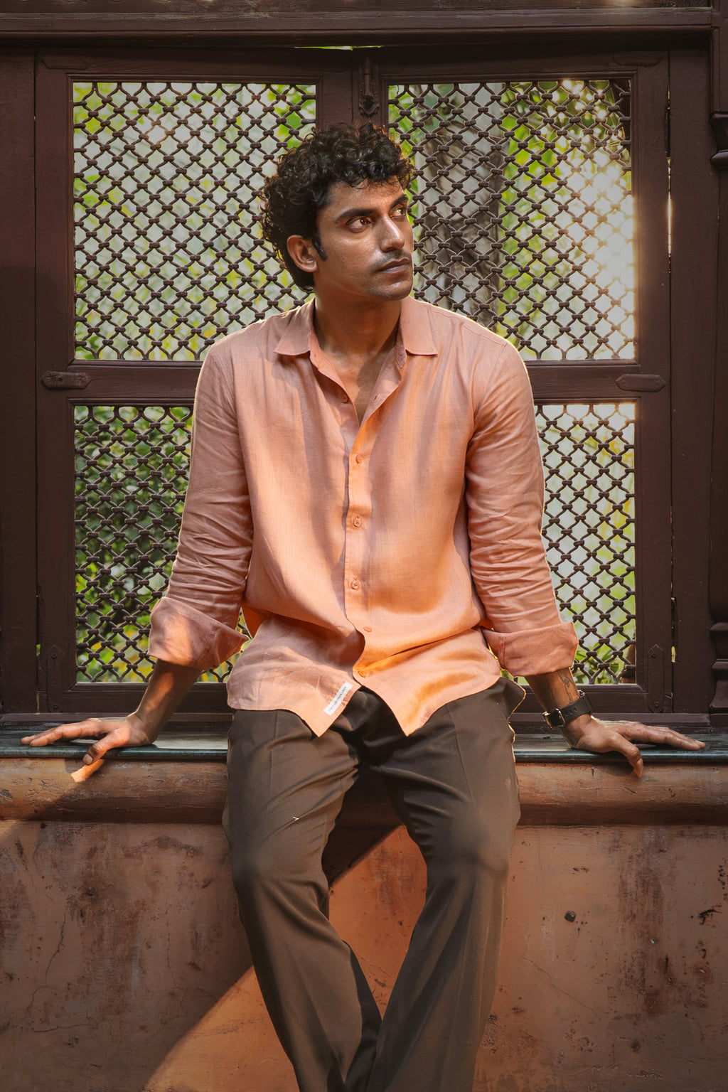 100% European Linen Classic Everyday Shirt - Peach