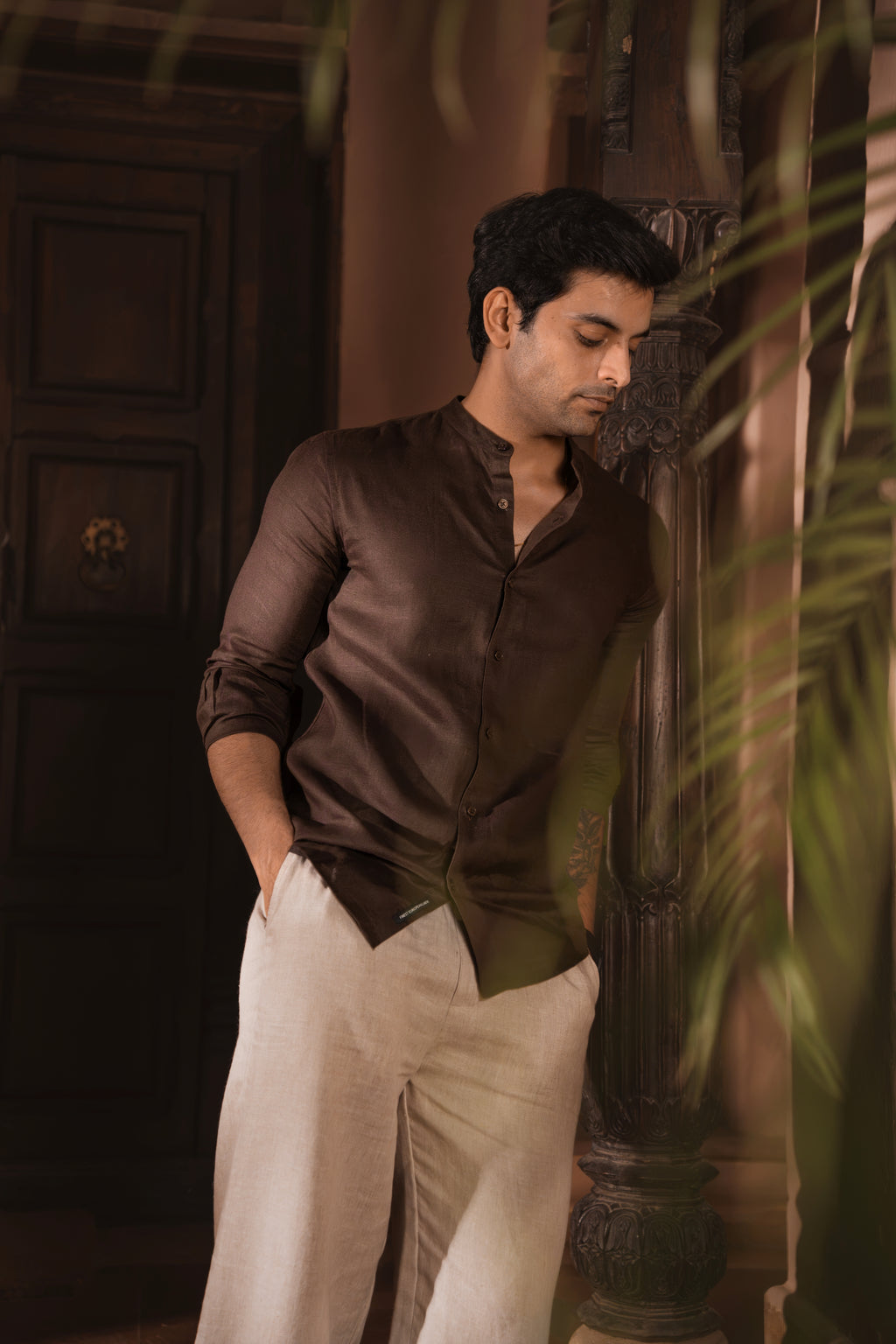 100% European Linen Mandarin Collar Shirt - Mocha Brown