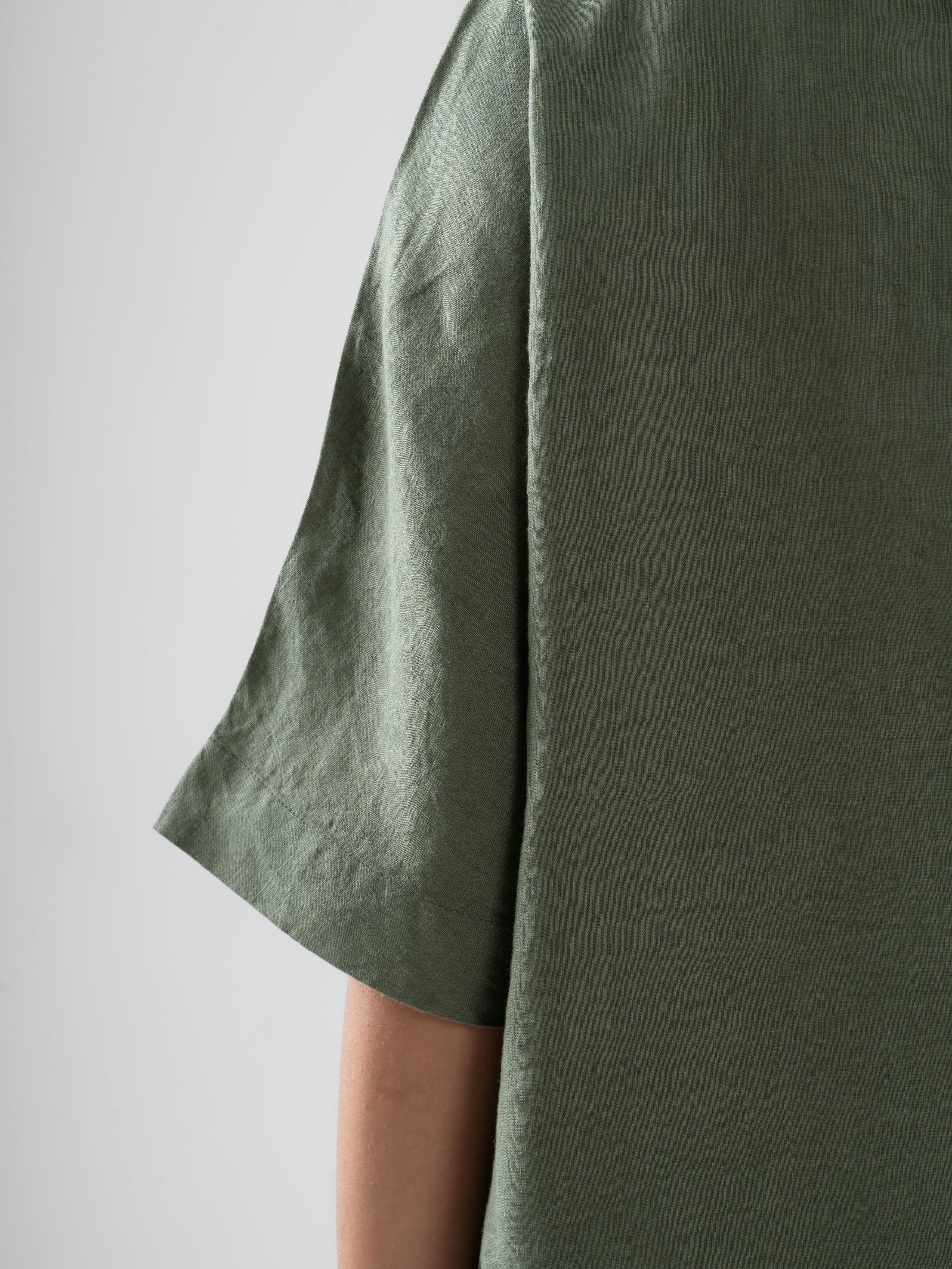 100% European Linen Utility Shirt - Olive