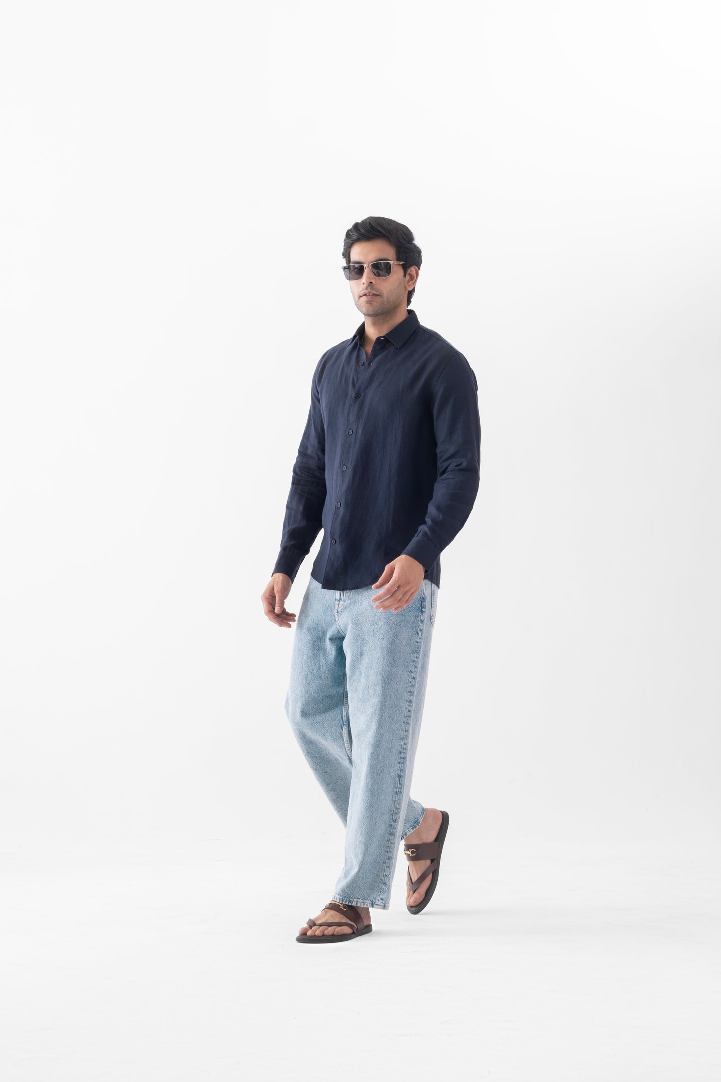 100% European Linen Classic Everyday Shirt - Navy
