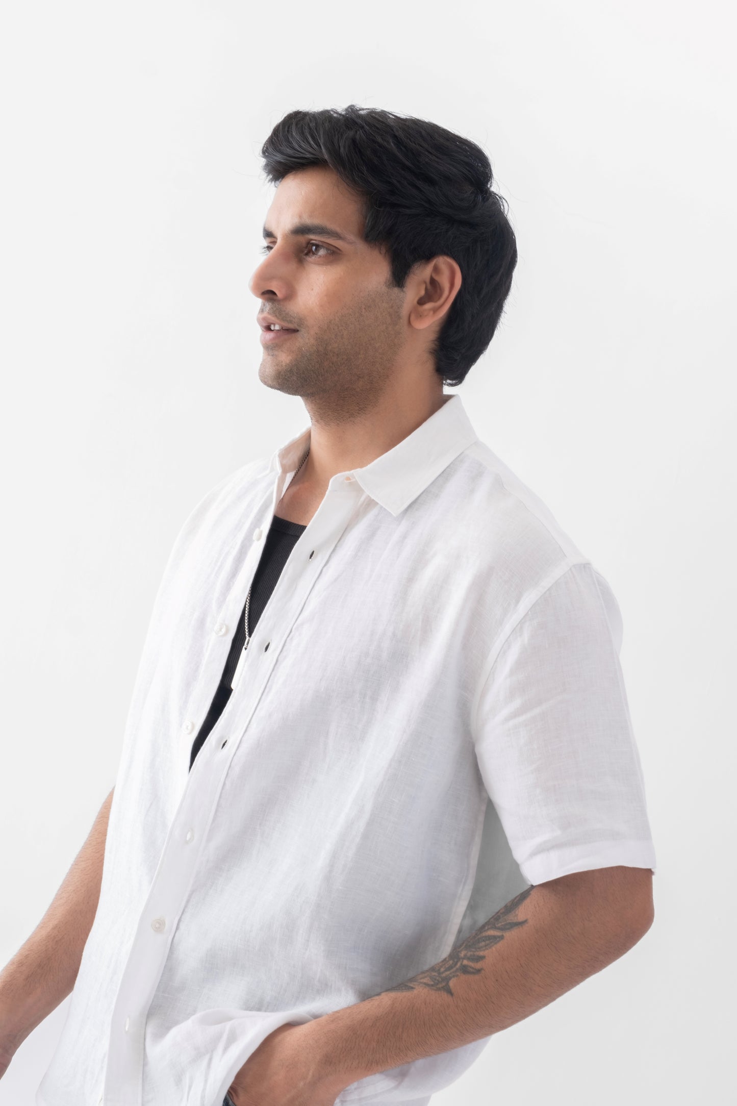 100% European Linen Relaxed Short Sleeve Shirt - White